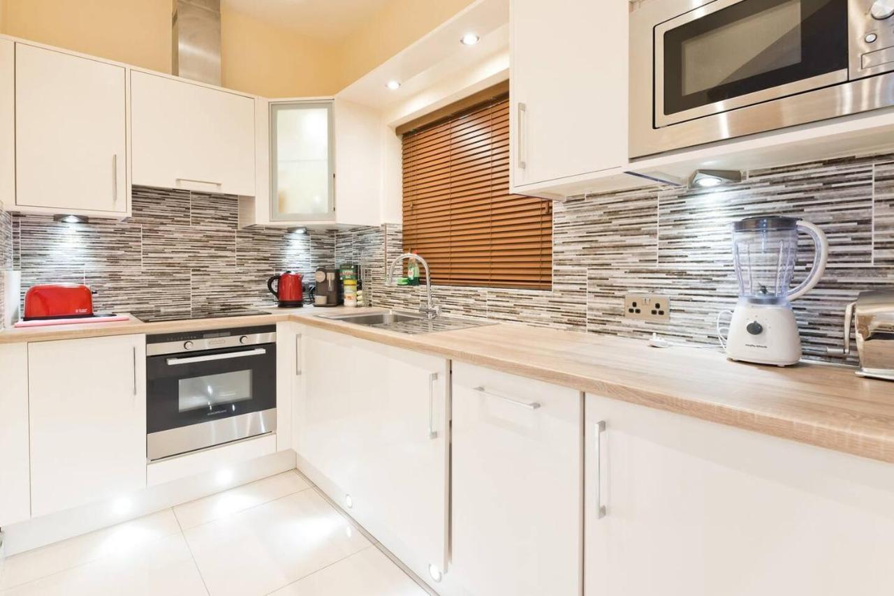 Captivating 2-Bed Apartment In Dublin 1 Eksteriør bilde